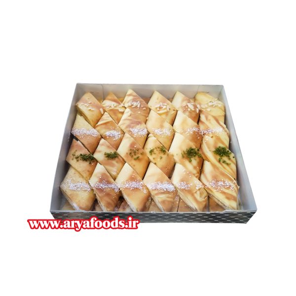 نان یوخه سنتی شیرازی جعبه 700 گرم